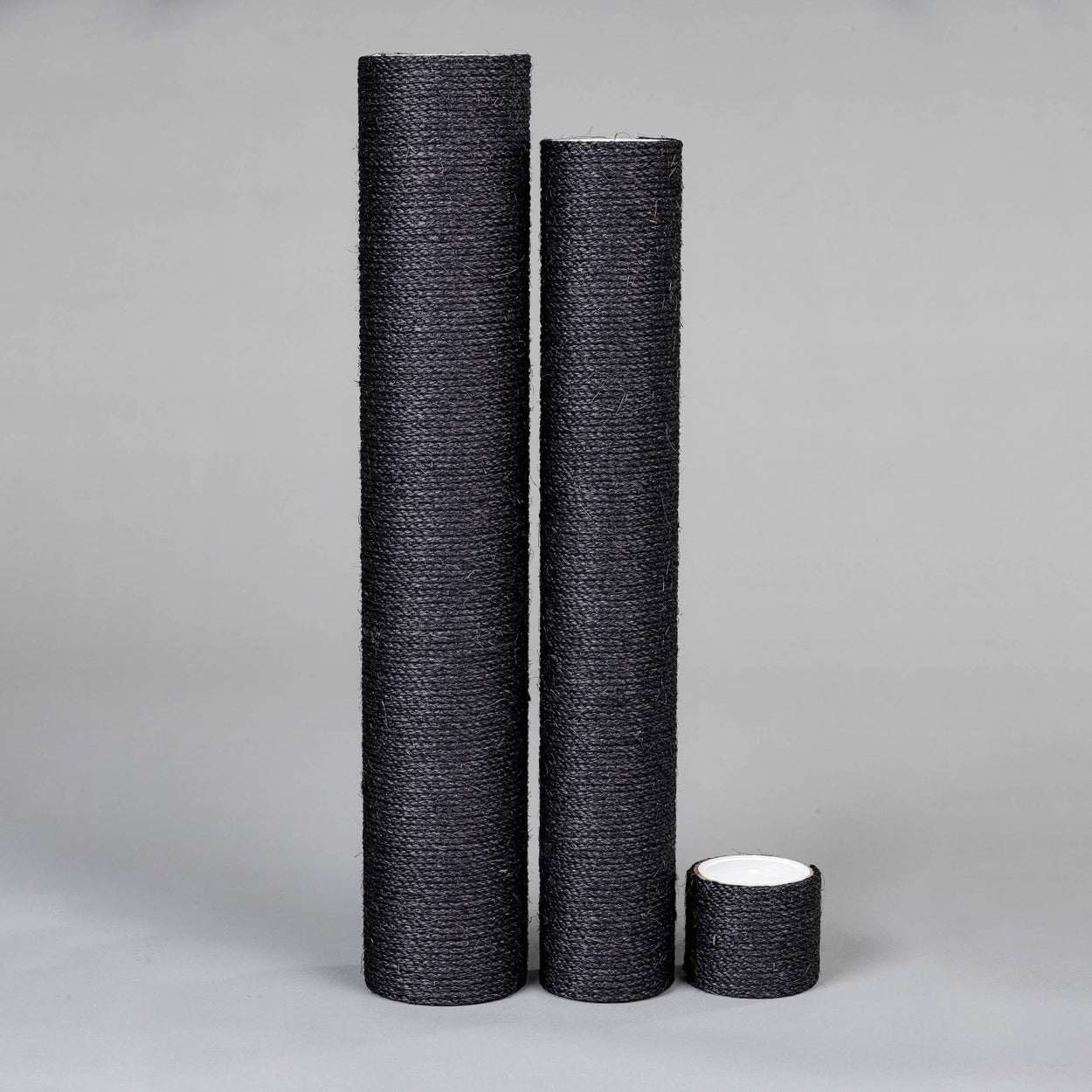 Sisal Pole 24.5 cm x 12 cmØ - M8 (Blackline)