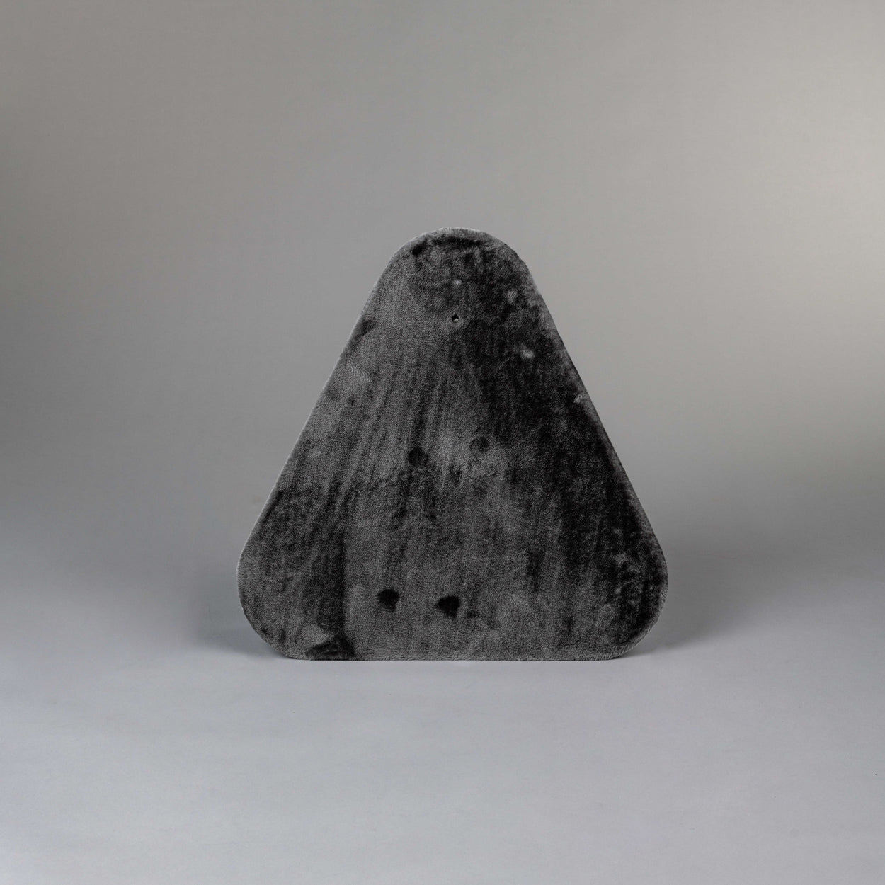 Large, Dark Grey Lying Area Step Triangular (for 12, 15 or 20 cm poles)