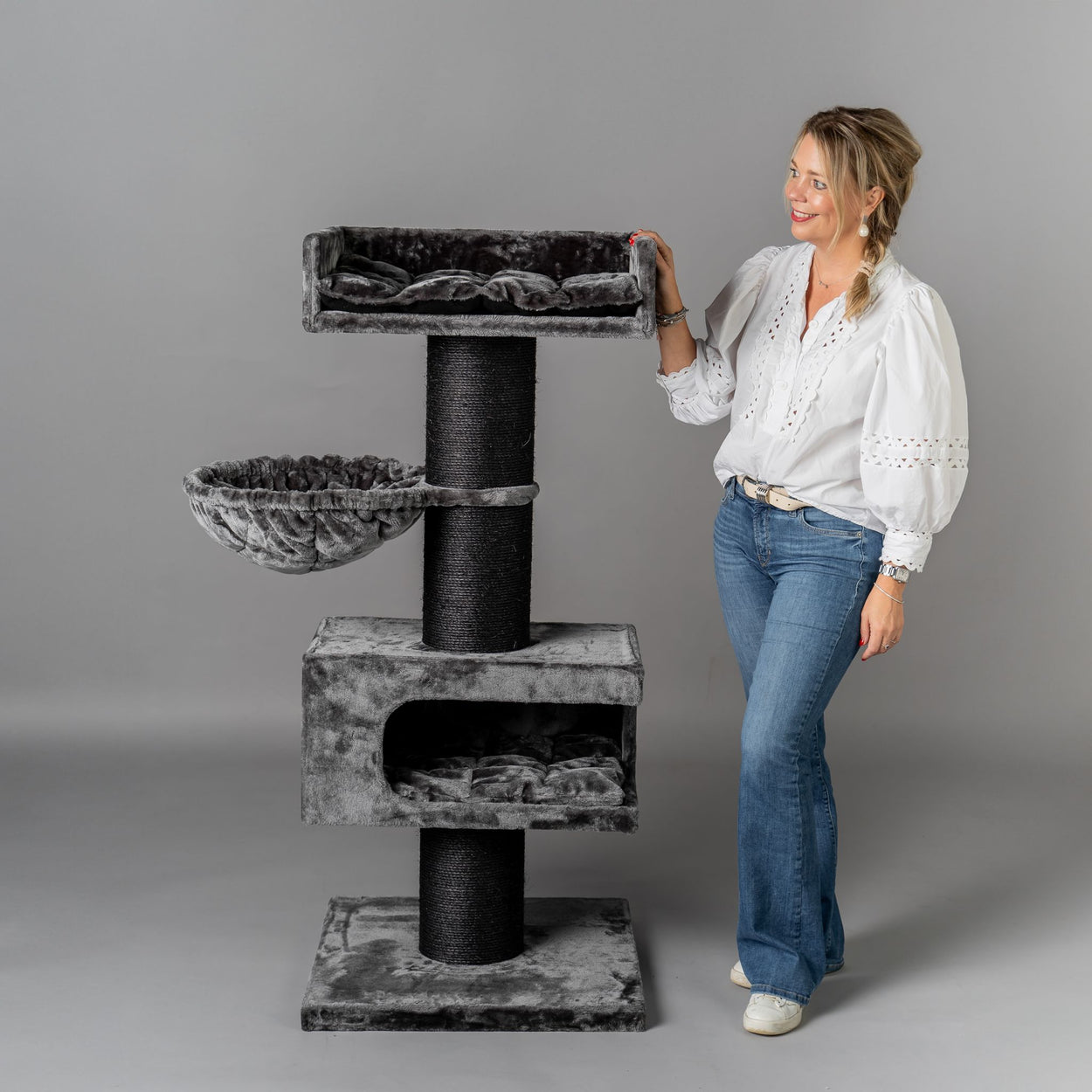 Cat Tree for large cats Royalty Retreat (Blackline Dark Grey