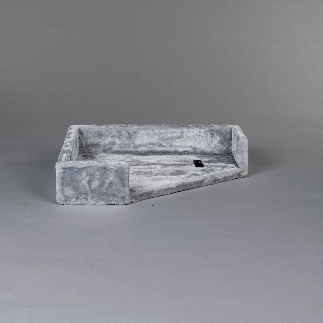 Trapezium top bed light grey (Corner Cat XXL) without cushion