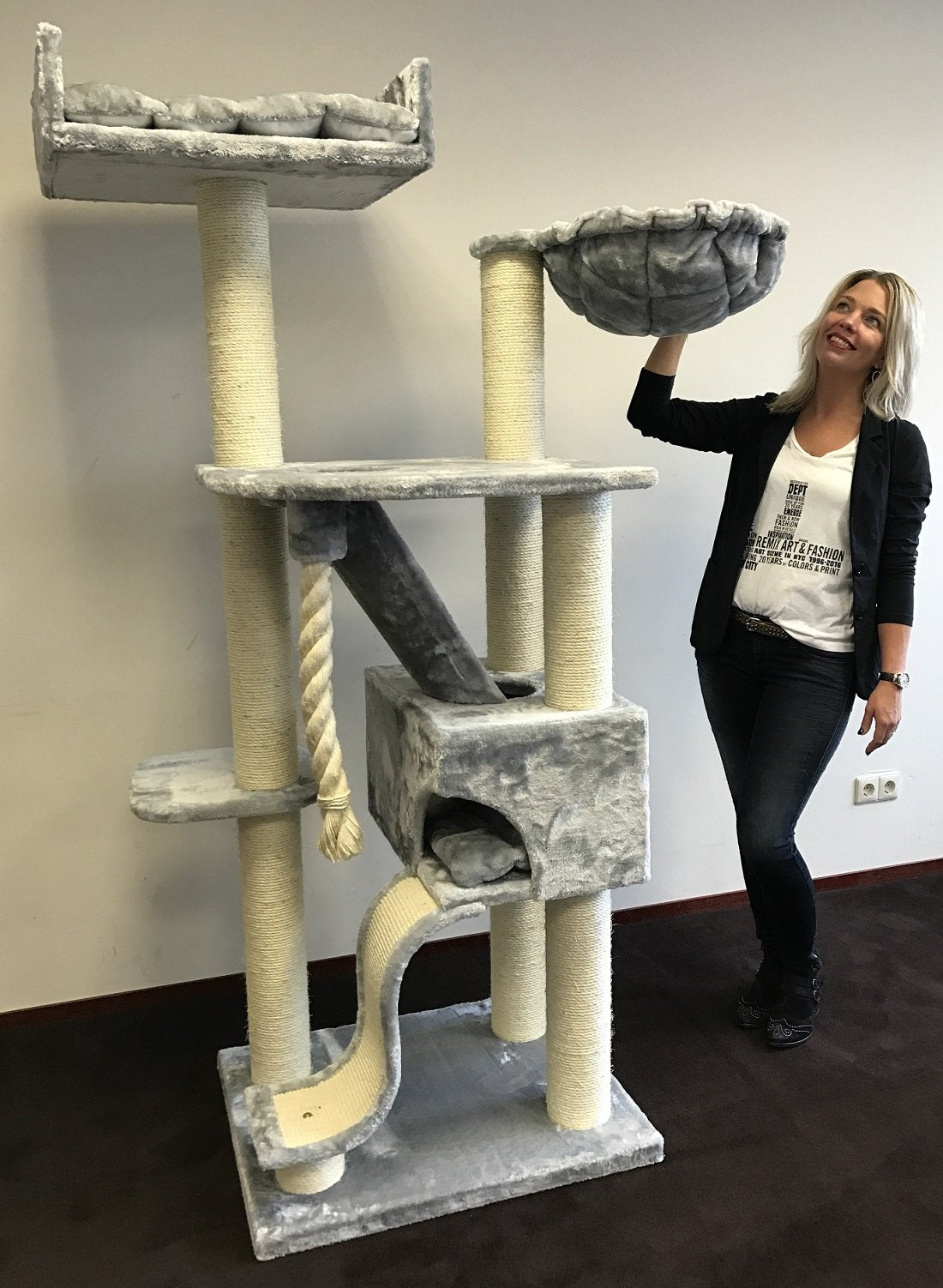 Cat Tree for large cats Cat Mansion Light Grey CatTreeKing