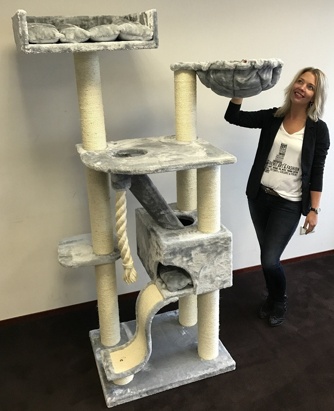 Cat Mansion Light Grey