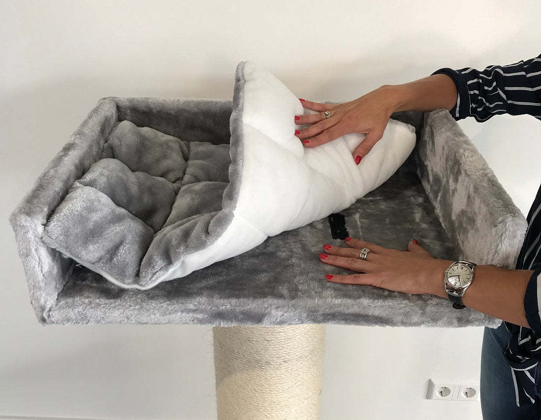 Cat Trone XXL Light Grey