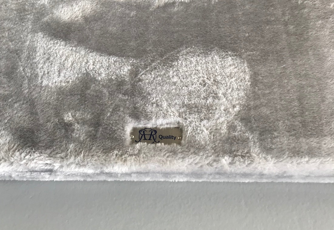 Royal Suite Light Grey