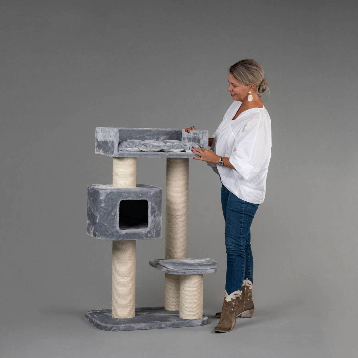 Cat Tree for large cats Big Cat Palace Light Grey CatTreeKing Australia